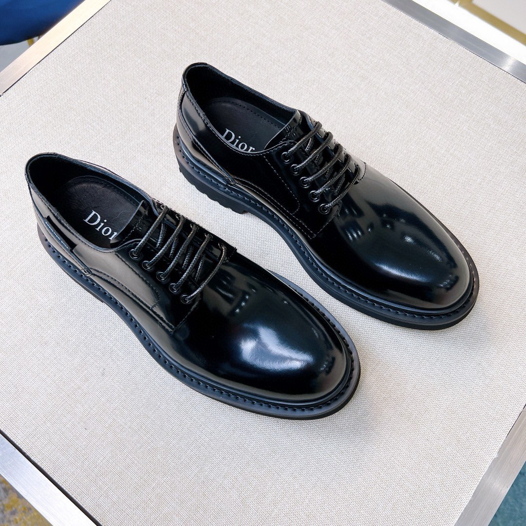 CHRISTIAN DIOR Мужские классические туфли CHRISTIAN DIOR Мужские классические туфли