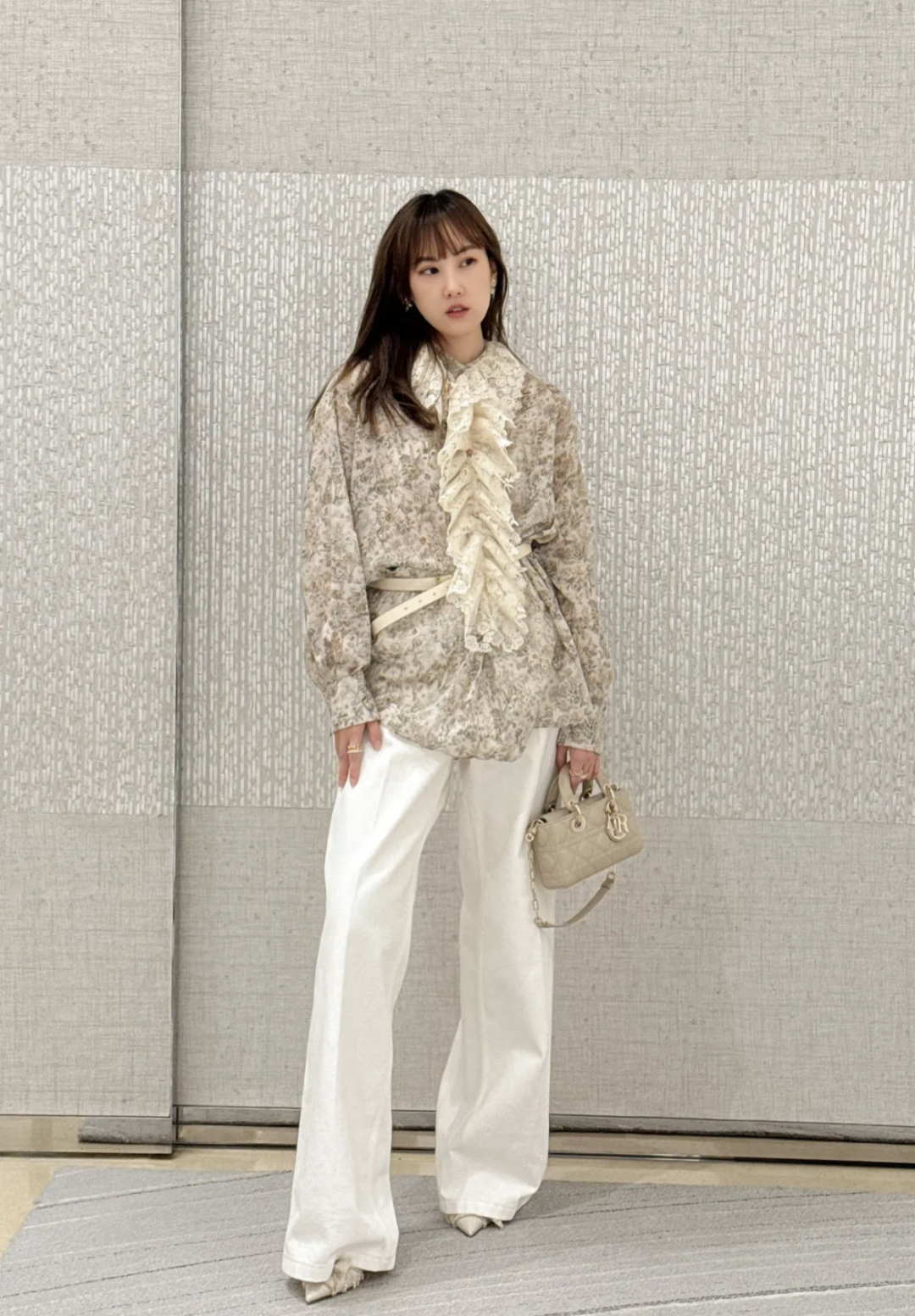 CHRISTIAN DIOR Женская рубашка из шелка CHRISTIAN DIOR Женская рубашка из шелка