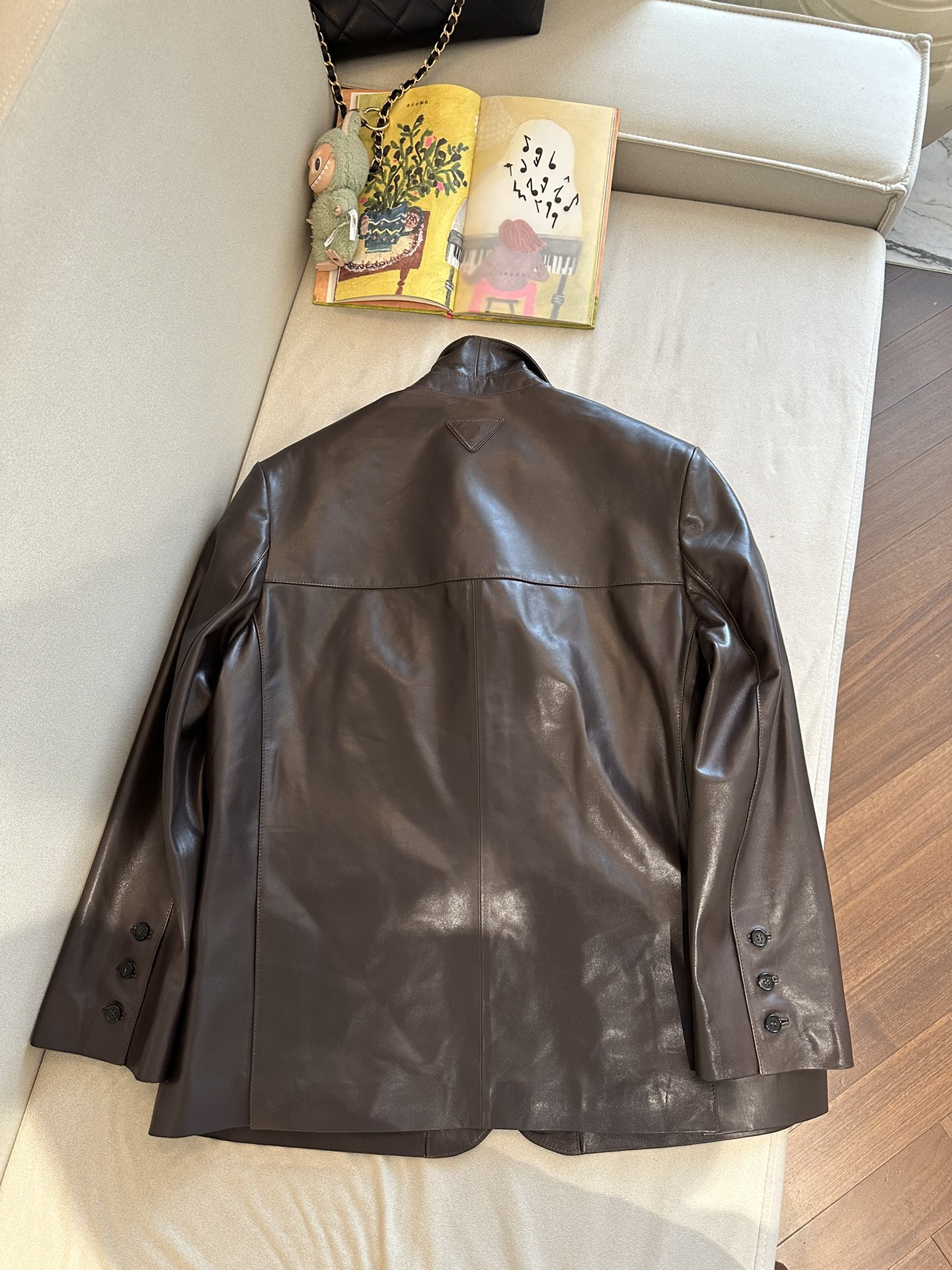 PRADA Женский кожаный жакет PRADA Женский кожаный жакет