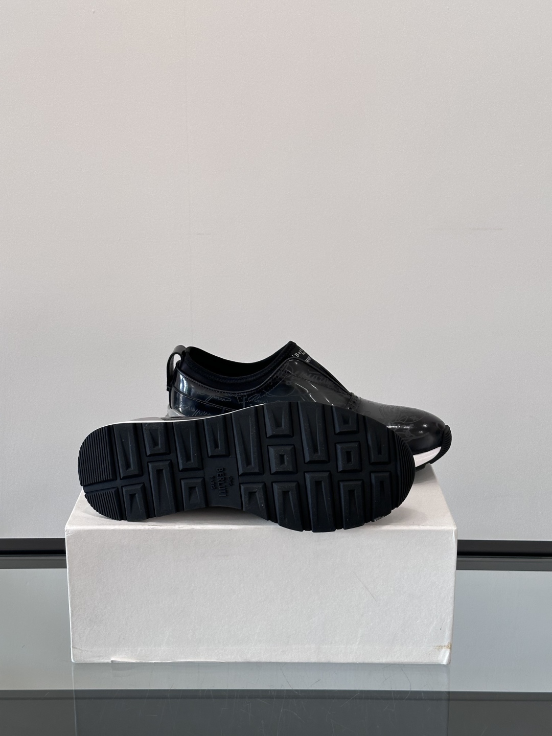 BERLUTI Мужские кроссовки коровья кожа