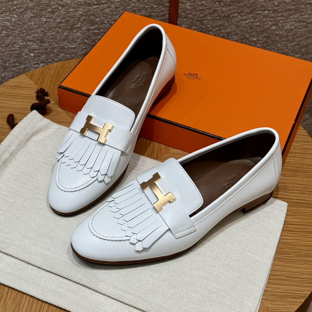 HERMES Женские лоферы Royal 