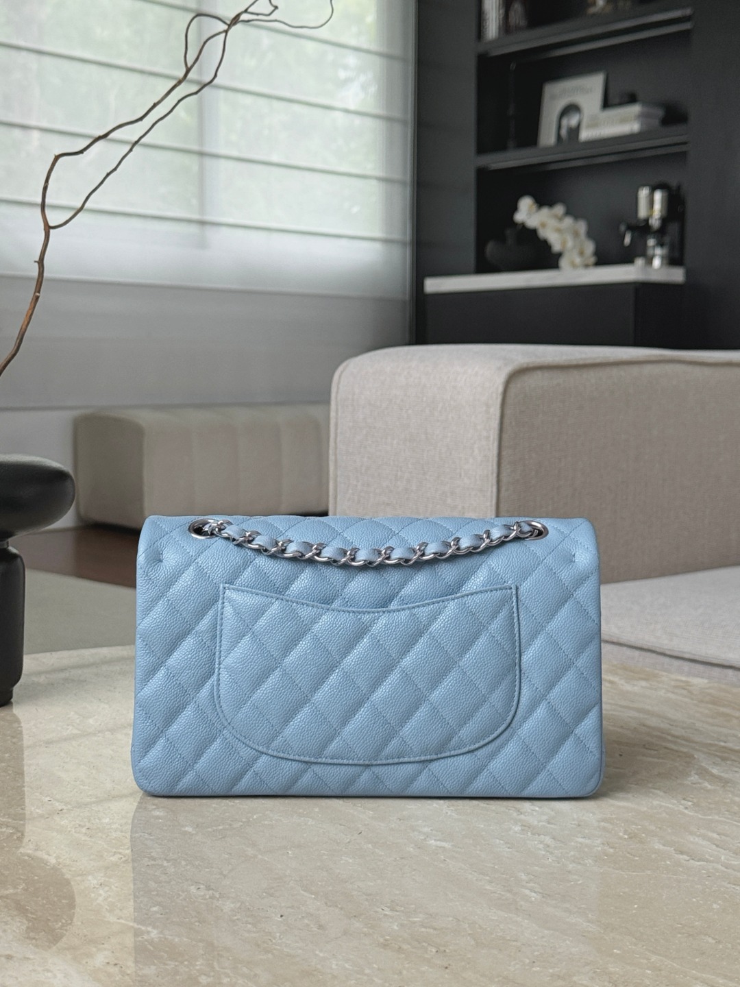 CHANEL Женская сумка CF25  с кожаной отделкой