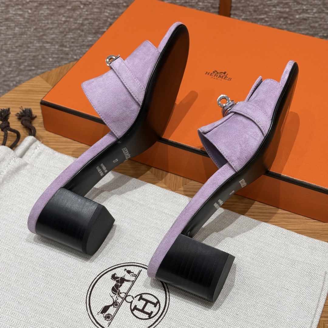 HERMES Женские сандалии Gigi Kelly из замши