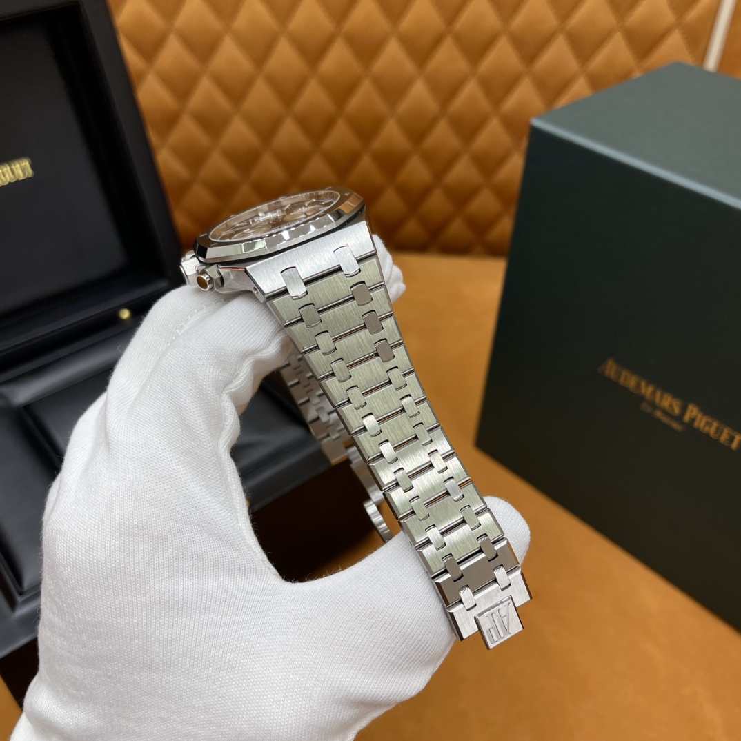 AUDEMARS PIGUET Мужские часы Royal Oak Chronograph 41 AUDEMARS PIGUET Мужские часы Royal Oak Chronograph 41