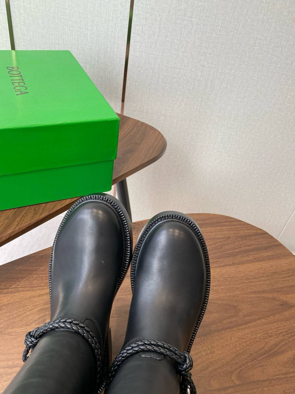 BOTTEGA VENETA Женские сапоги из телячьей кожи BOTTEGA VENETA Женские сапоги из телячьей кожи