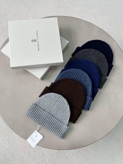 BRUNELLO CUCINELLI Мужская шапка
