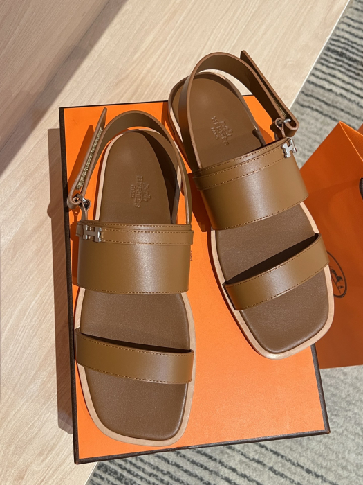 HERMES Мужские тапки Henrio