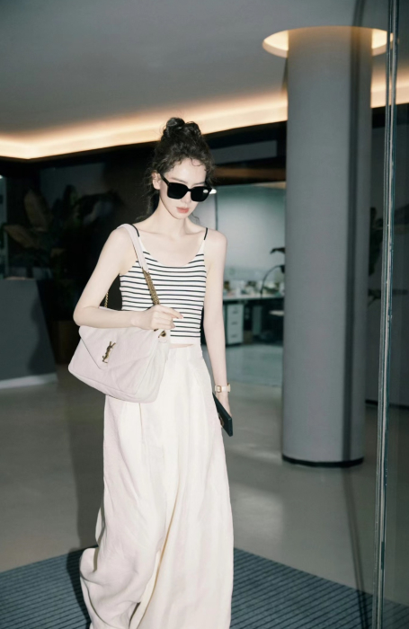 SAINT LAURENT Женская Сумка Calypso Medium