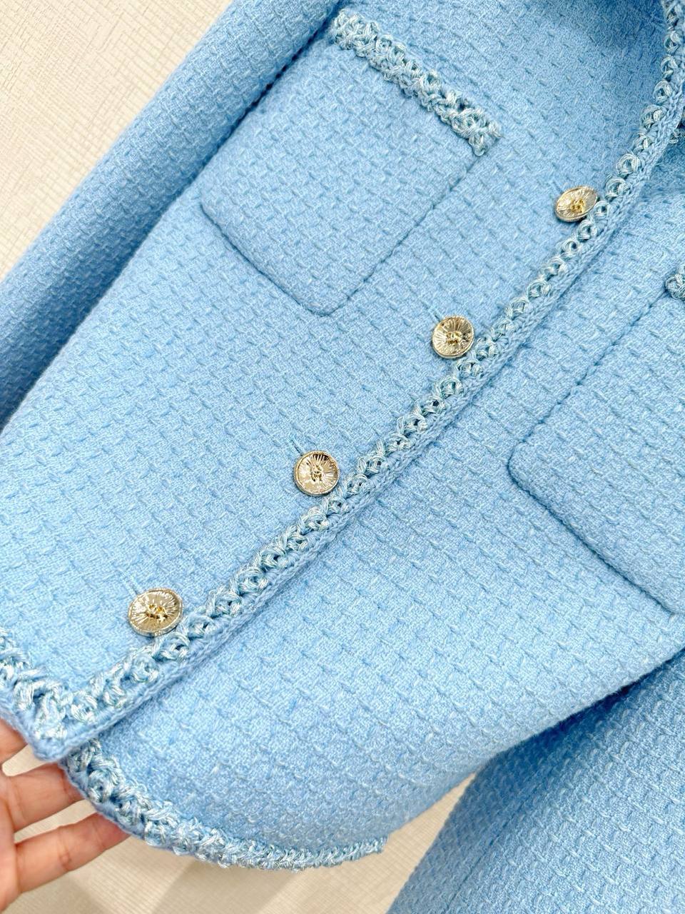 CHANEL Женский пиджак  CHANEL Женский пиджак