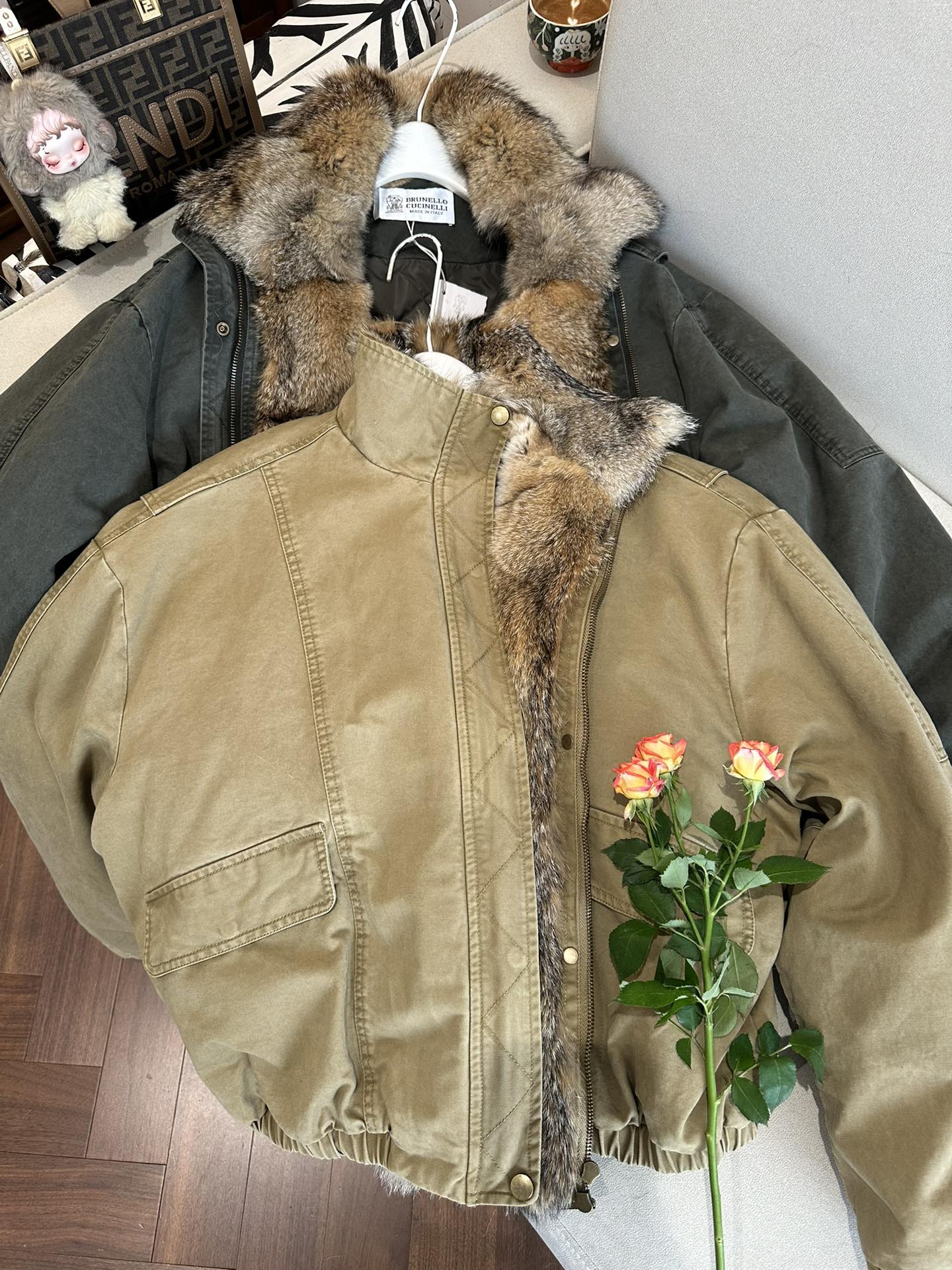 BRUNELLO CUCINELLI Женская куртка с мехом 