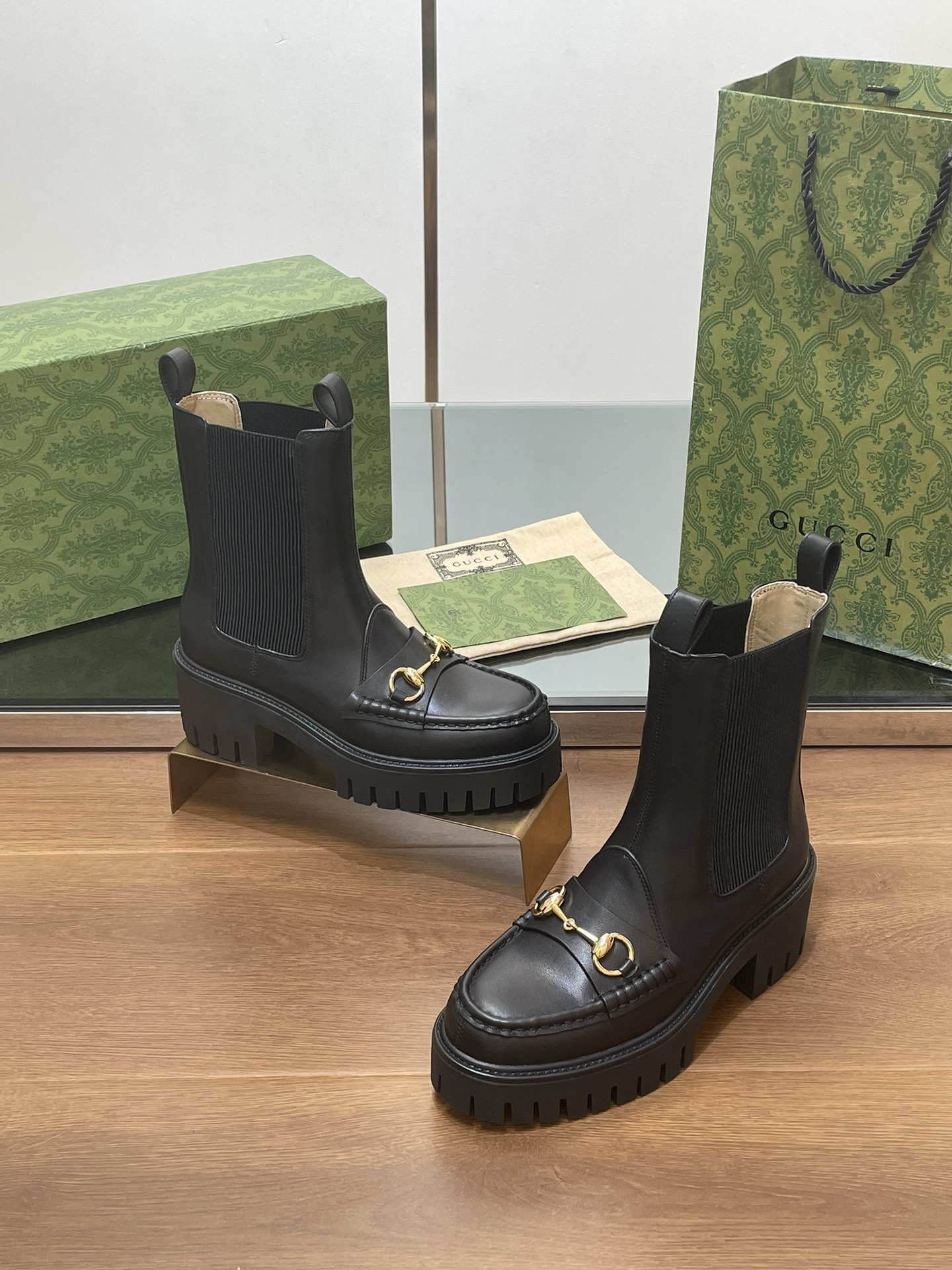 GUCCI Женские ботинки Horsebit GUCCI Женские ботинки Horsebit