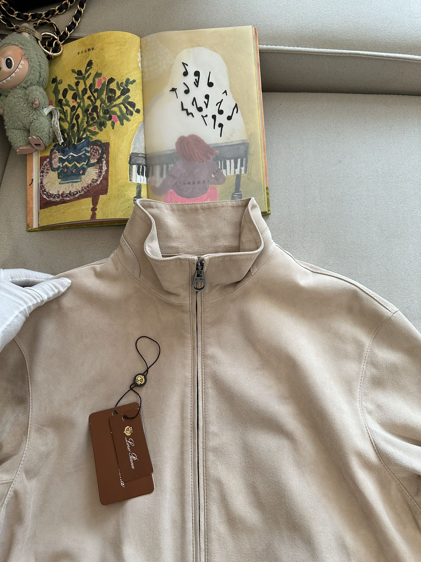 LORO PIANA Женская куртка из замши LORO PIANA Женская куртка из замши