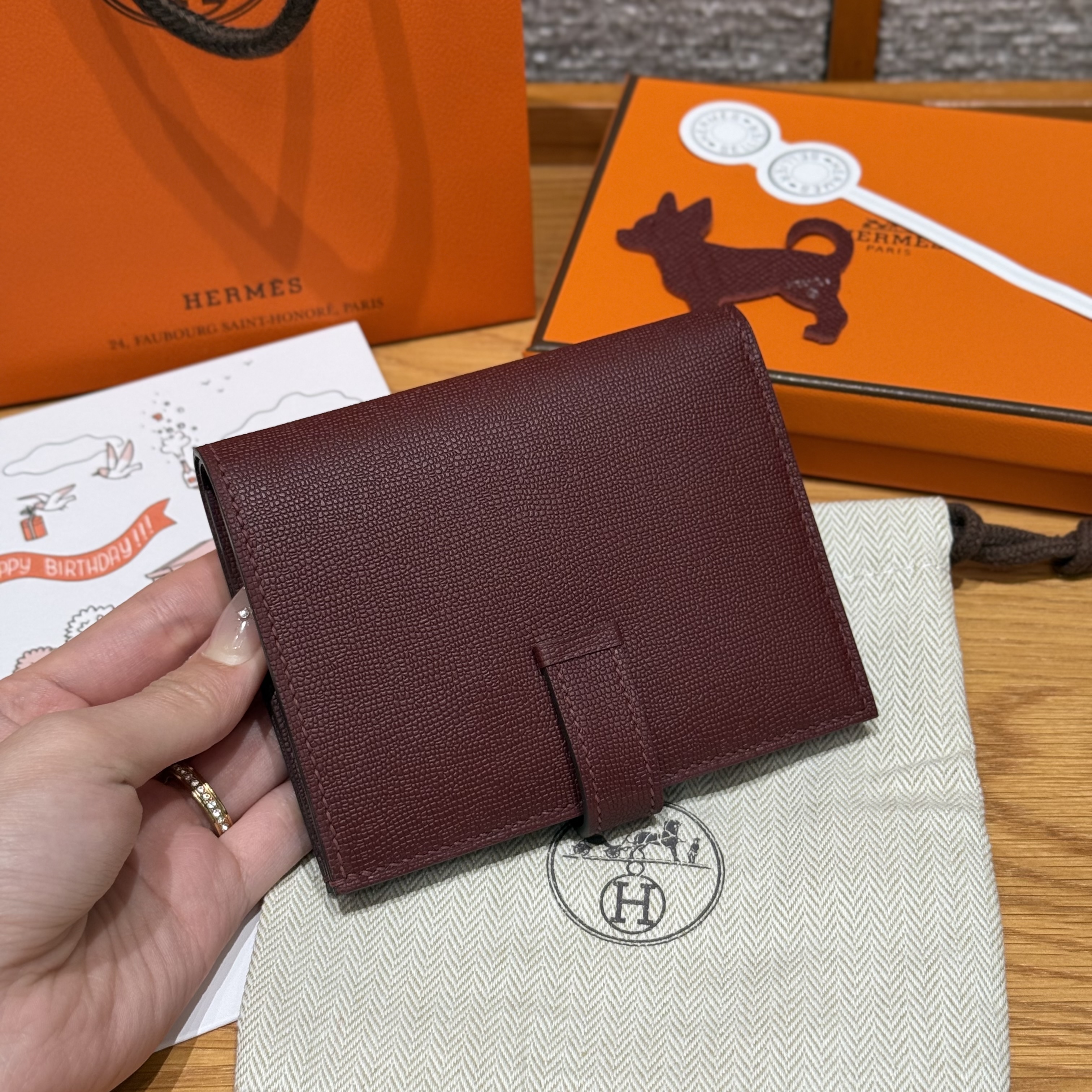 HERMES Кошелёк Bearn 12 см 55/Rouge H Madame HERMES Кошелёк Bearn 12 см 55/Rouge H Madame