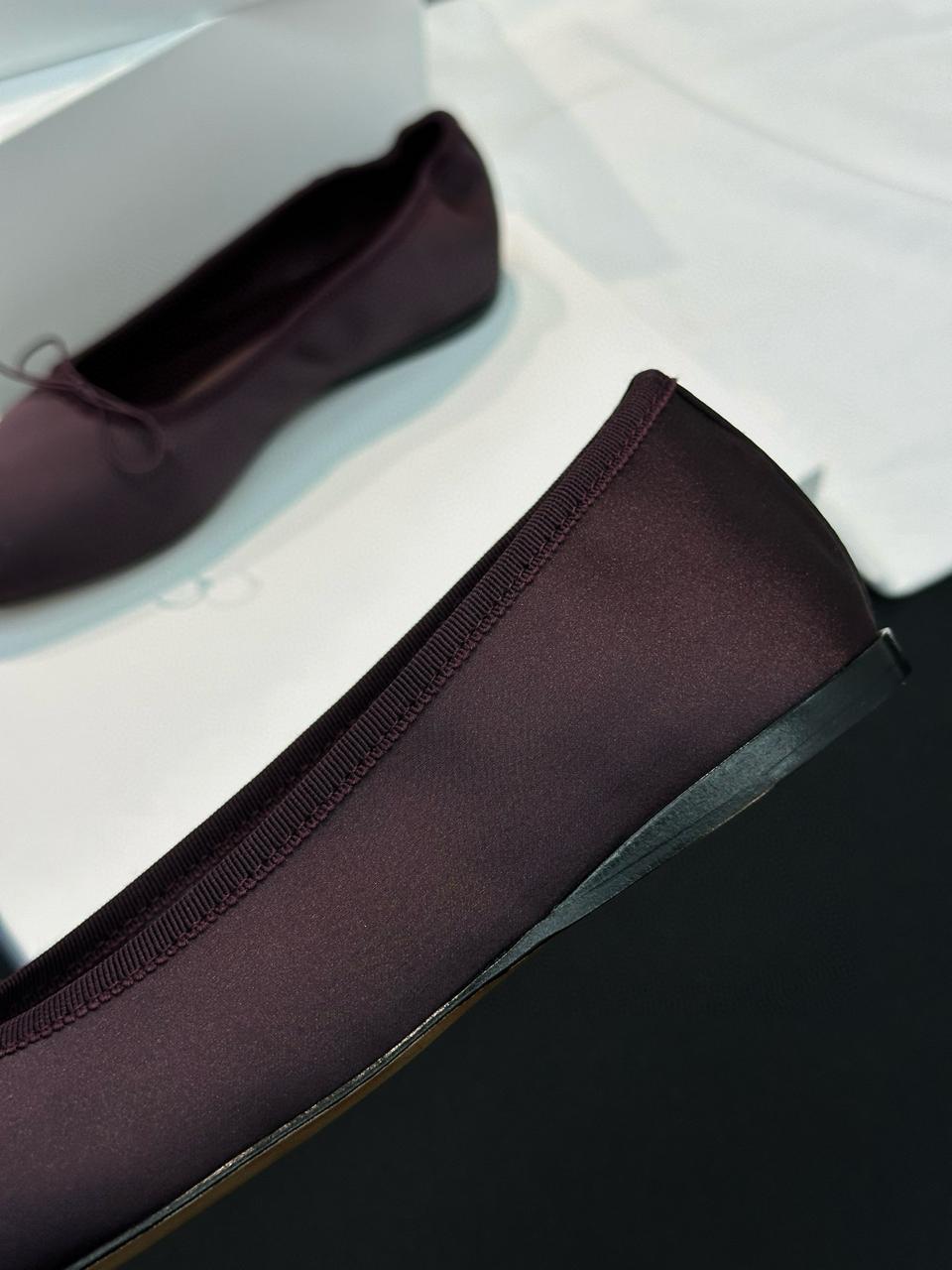 THE ROW Атласные балетки