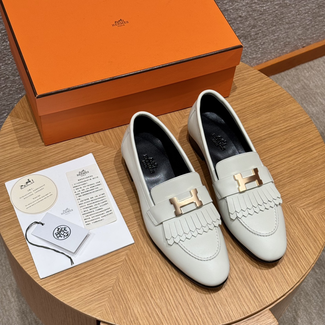 HERMES Женские лоферы Royal 