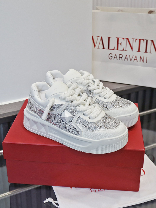 VALENTINO Женские Кроссовки One Stud XL с кристаллами