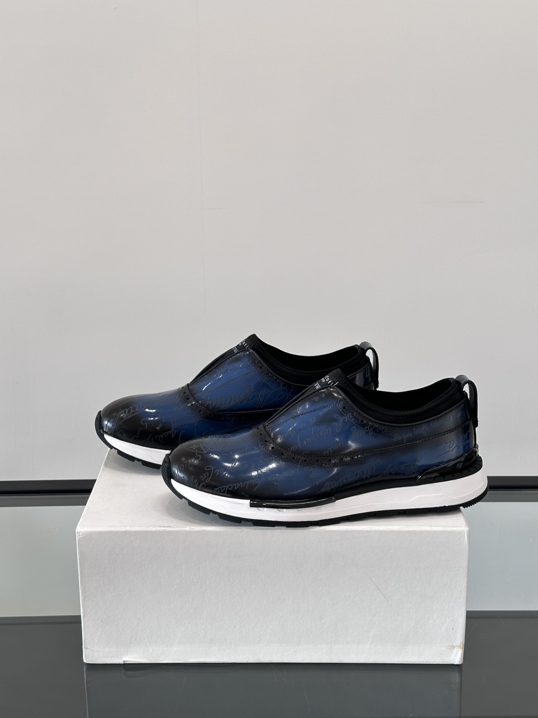 BERLUTI Мужские кроссовки коровья кожа