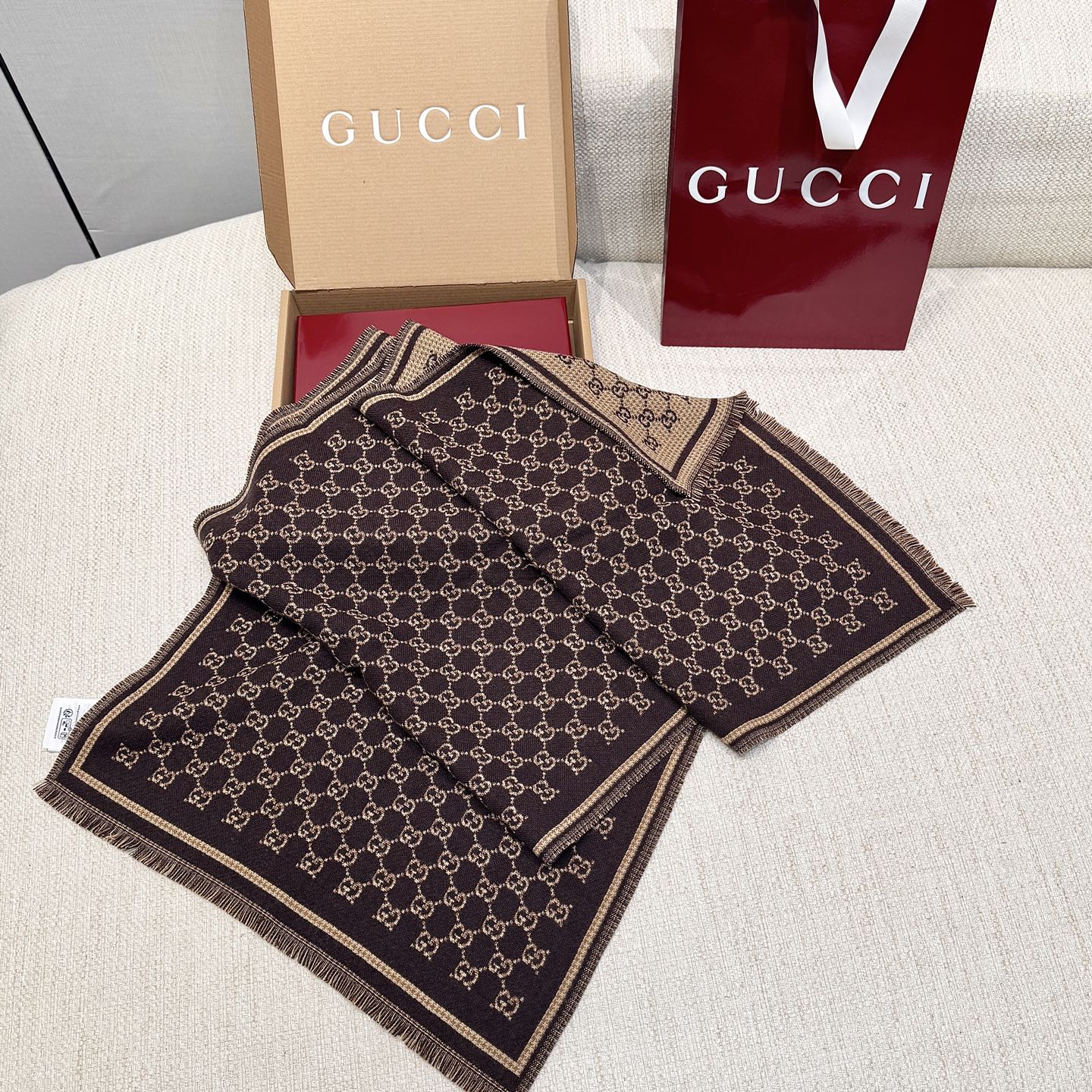 GUCCI Женский жаккардовый шарф 