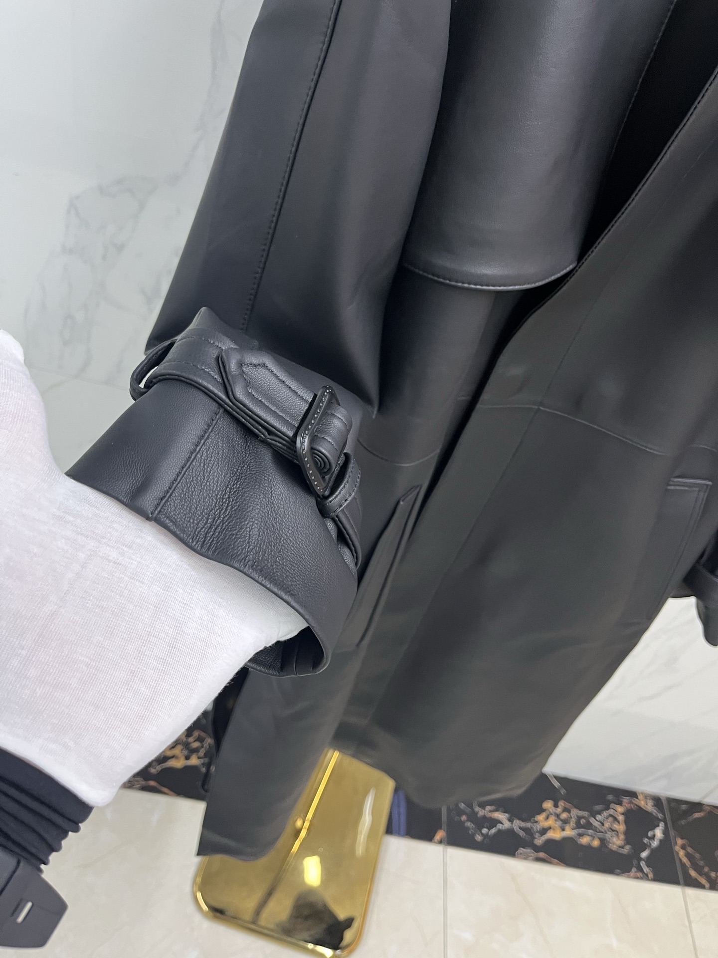 BURBERRY Мужской кожаный плащ BURBERRY Мужской кожаный плащ