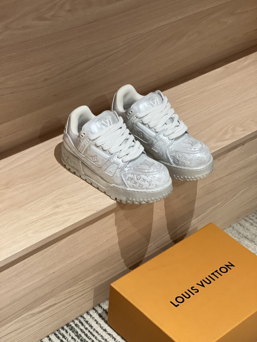 LOUIS VUITTON Кроссовки Trainer Maxi