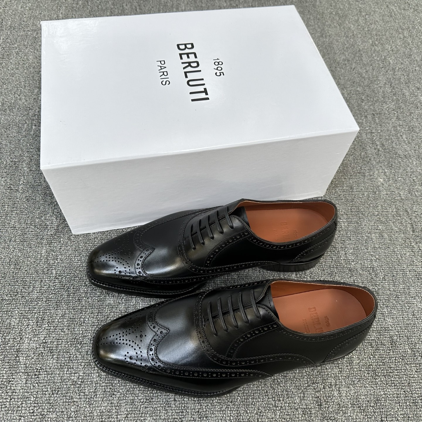 BERLUTI Мужские туфли из телячьей кожи 