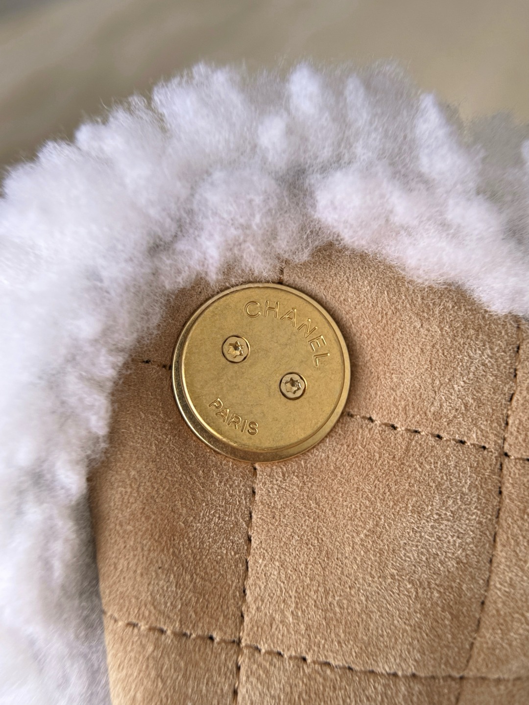 CHANEL Женская сумка Hobo 25S с мехом CHANEL Женская сумка Hobo 25S с мехом