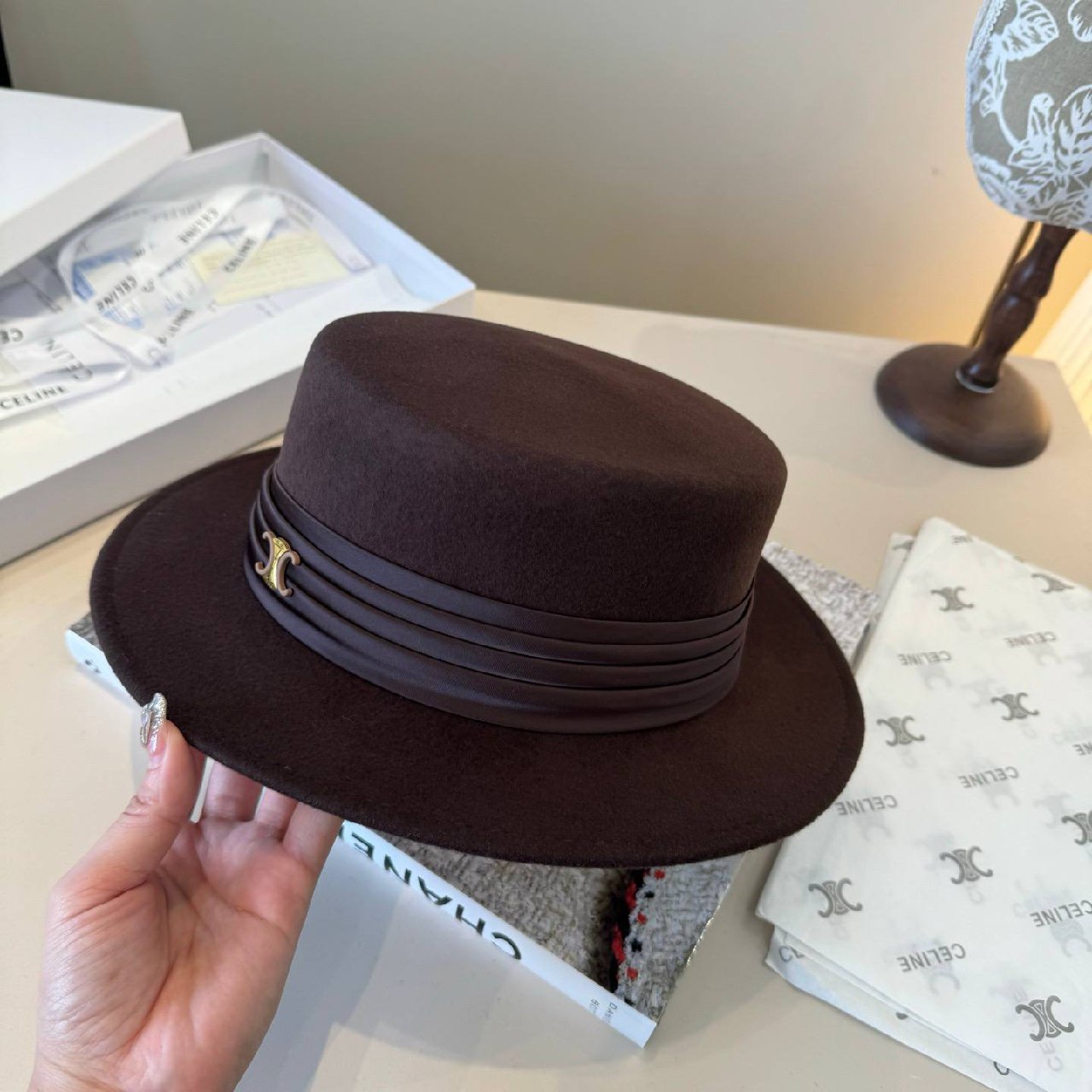 CELINE Женская шляпа из шерсти