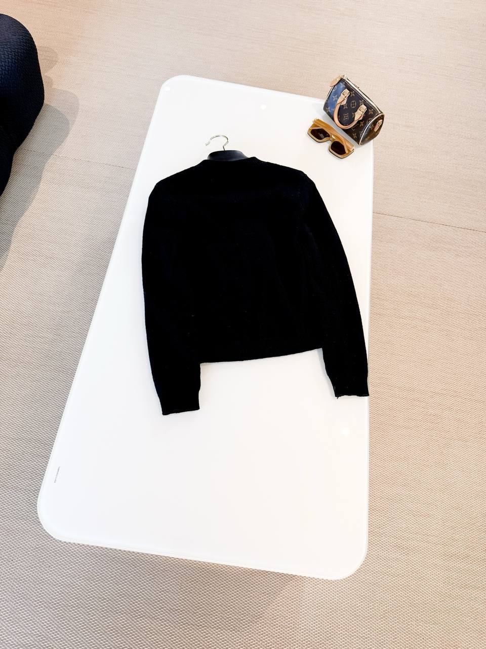 LOUIS VUITTON Женский кардиган из шерсти LOUIS VUITTON Женский кардиган из шерсти