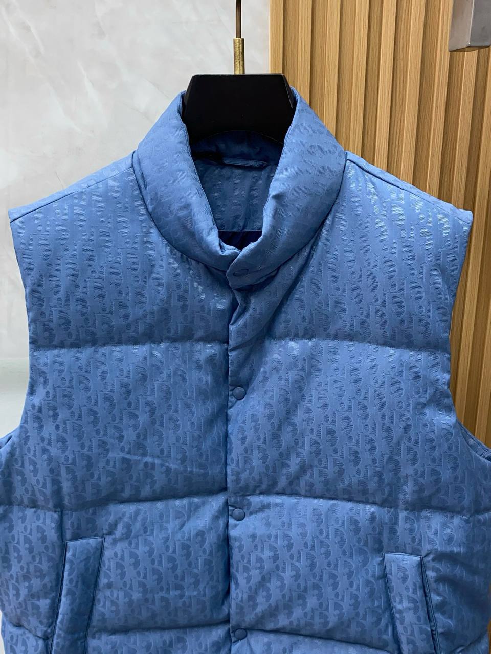 CHRISTIAN DIOR Мужской жилет CHRISTIAN DIOR Мужской жилет