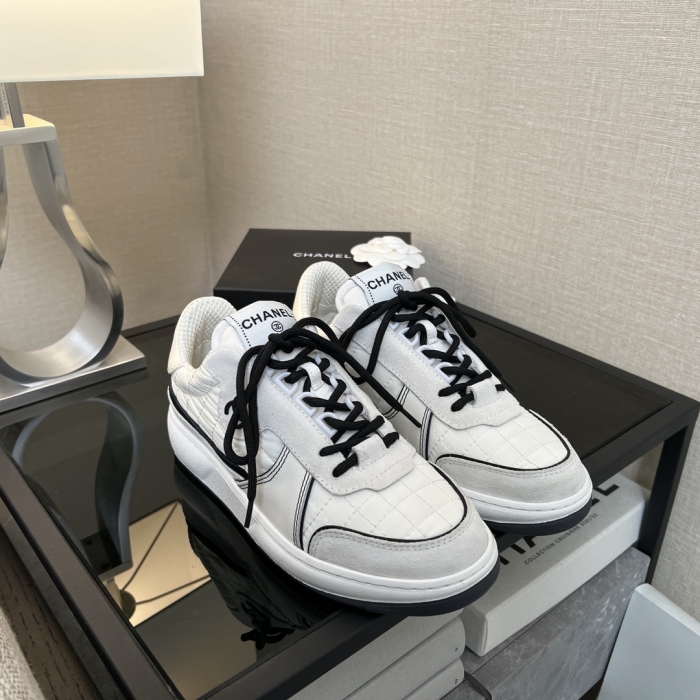 CHANEL Женские кроссовки