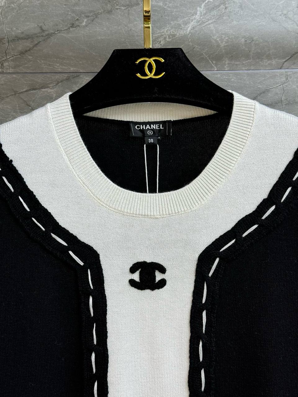 CHANEL Женский свитер из шерсти CHANEL Женский свитер из шерсти