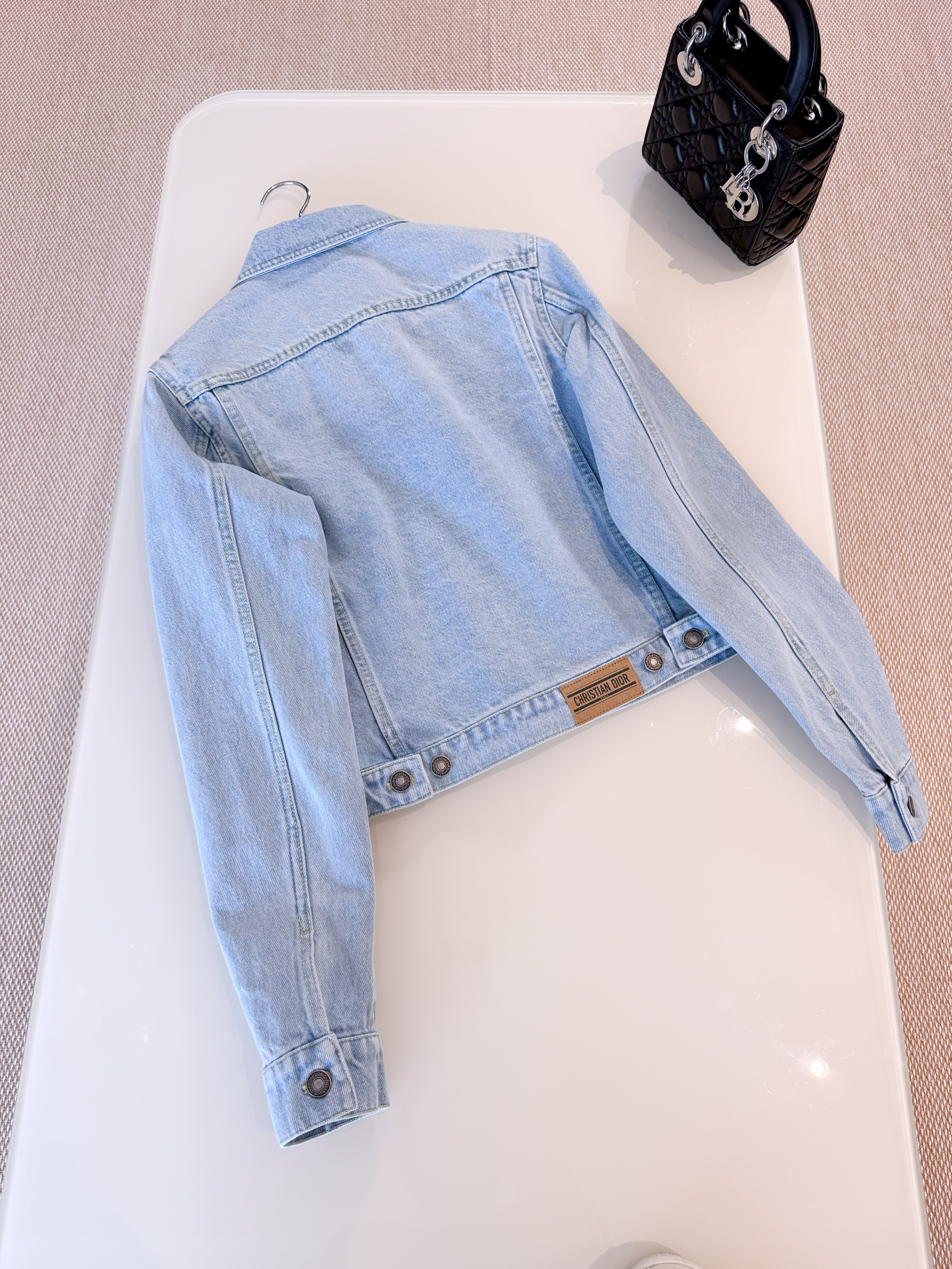 CHRISTIAN DIOR Женская куртка CHRISTIAN DIOR Женская куртка