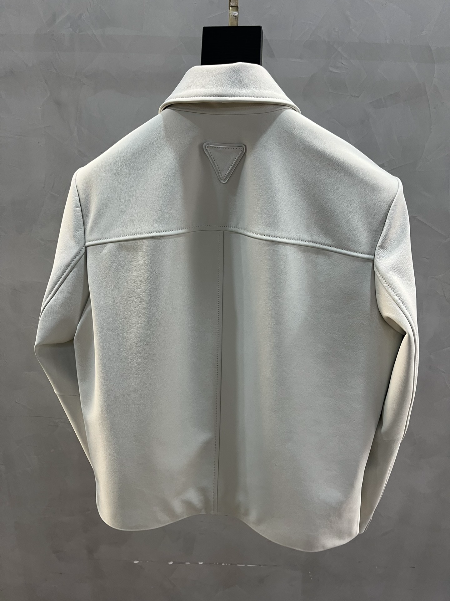 PRADA Мужская кожаная куртка  PRADA Мужская кожаная куртка