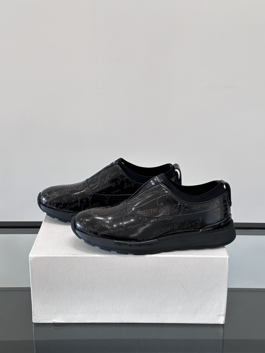 BERLUTI Мужские кроссовки коровья кожа