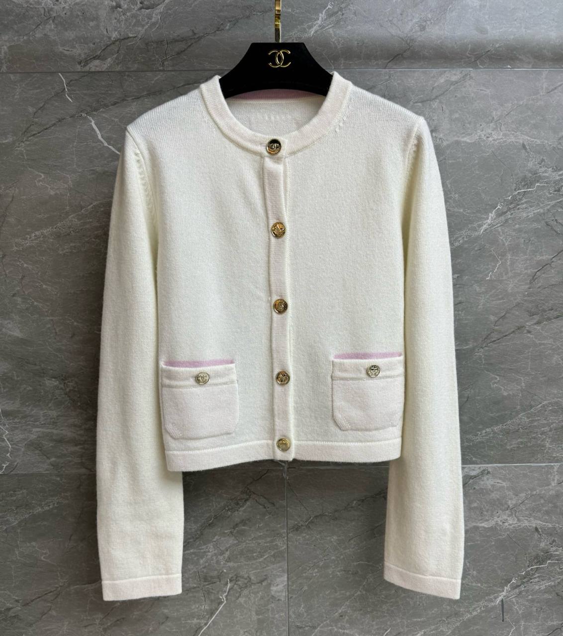 CHANEL Женский кардиган из кашемира CHANEL Женский кардиган из кашемира