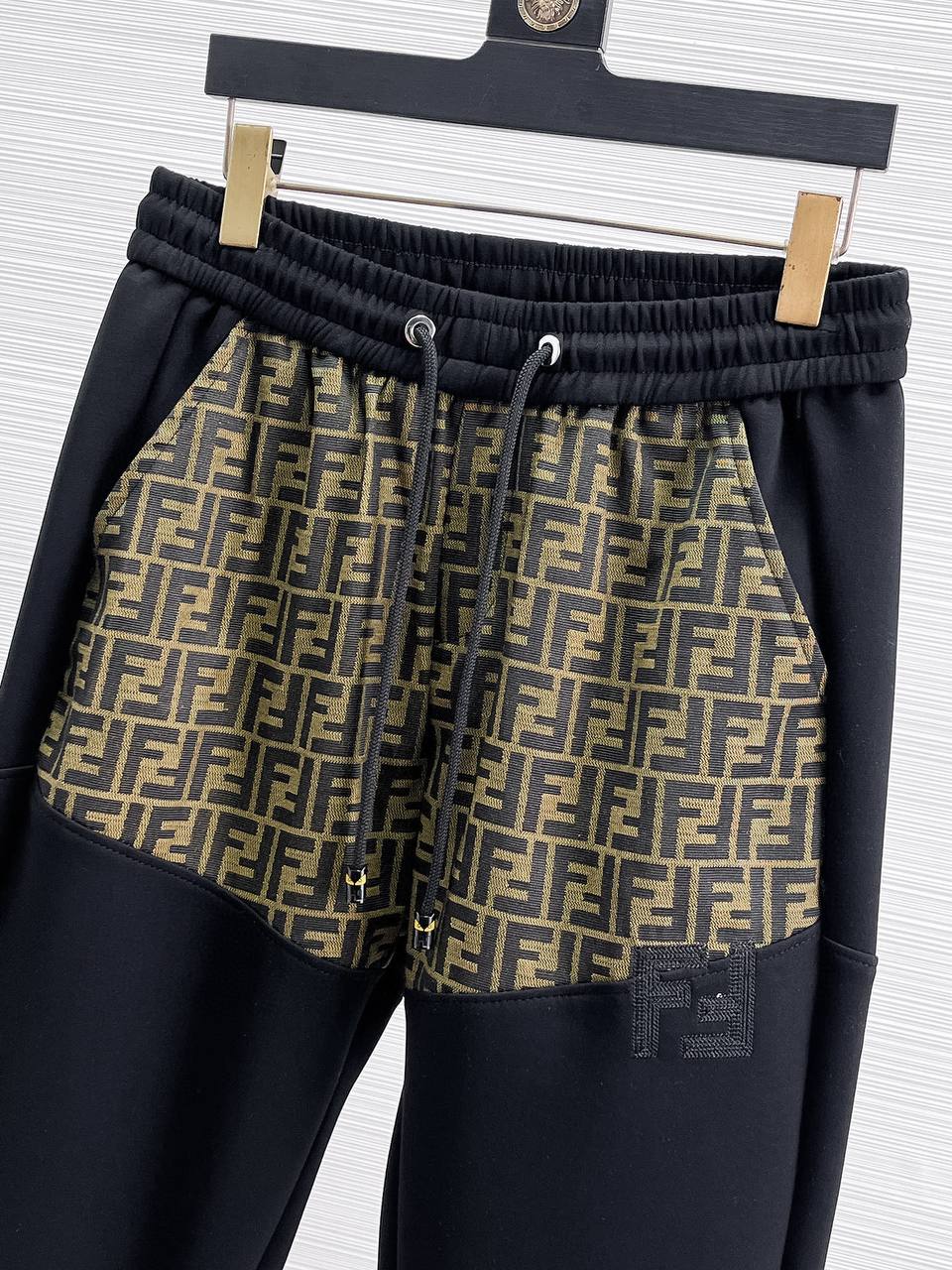 FENDI Мужские брюки FENDI Мужские брюки