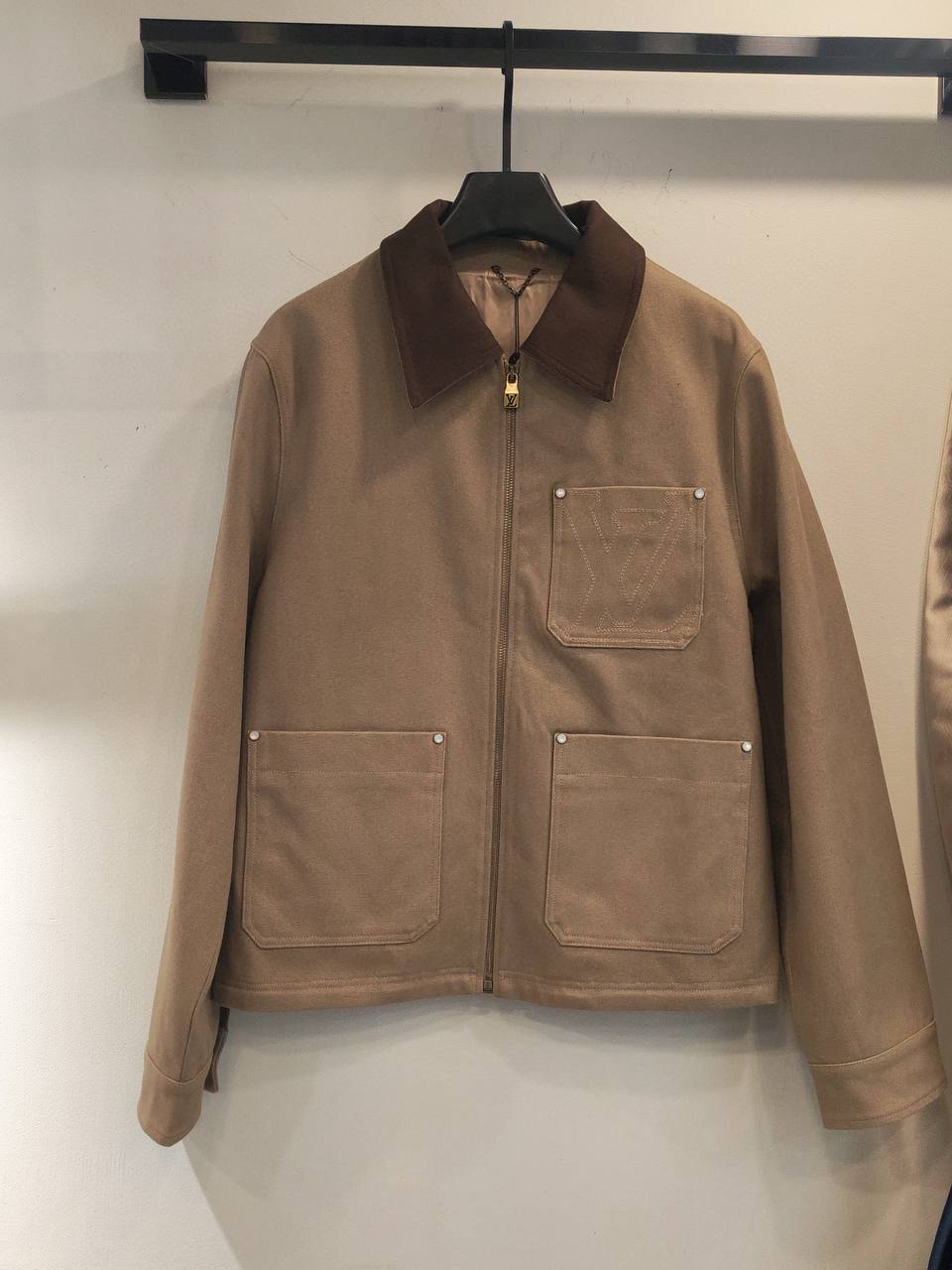 LOUIS VUITTON Мужская ветровка LOUIS VUITTON Мужская ветровка