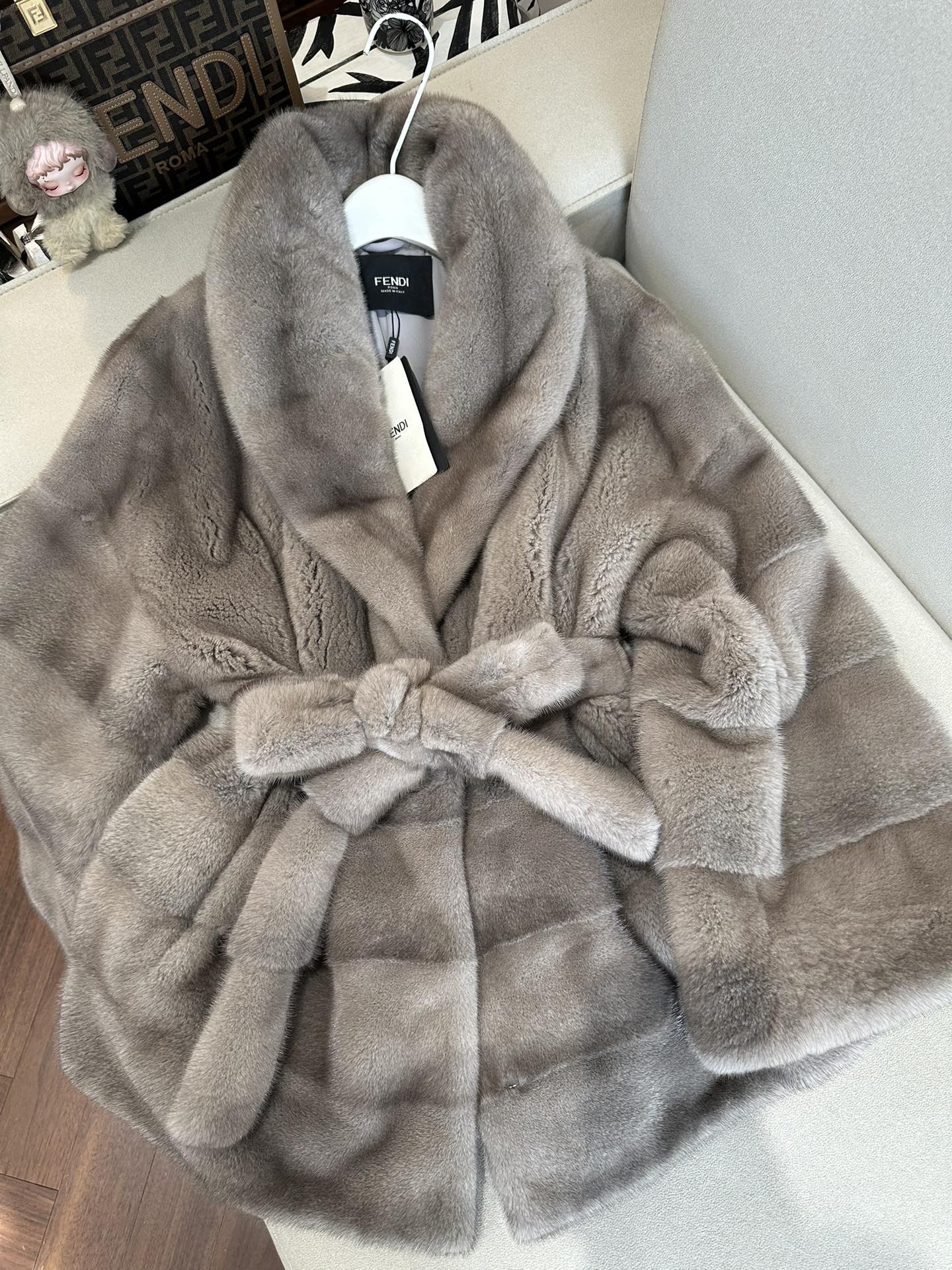 FENDI Женская шуба из норки 