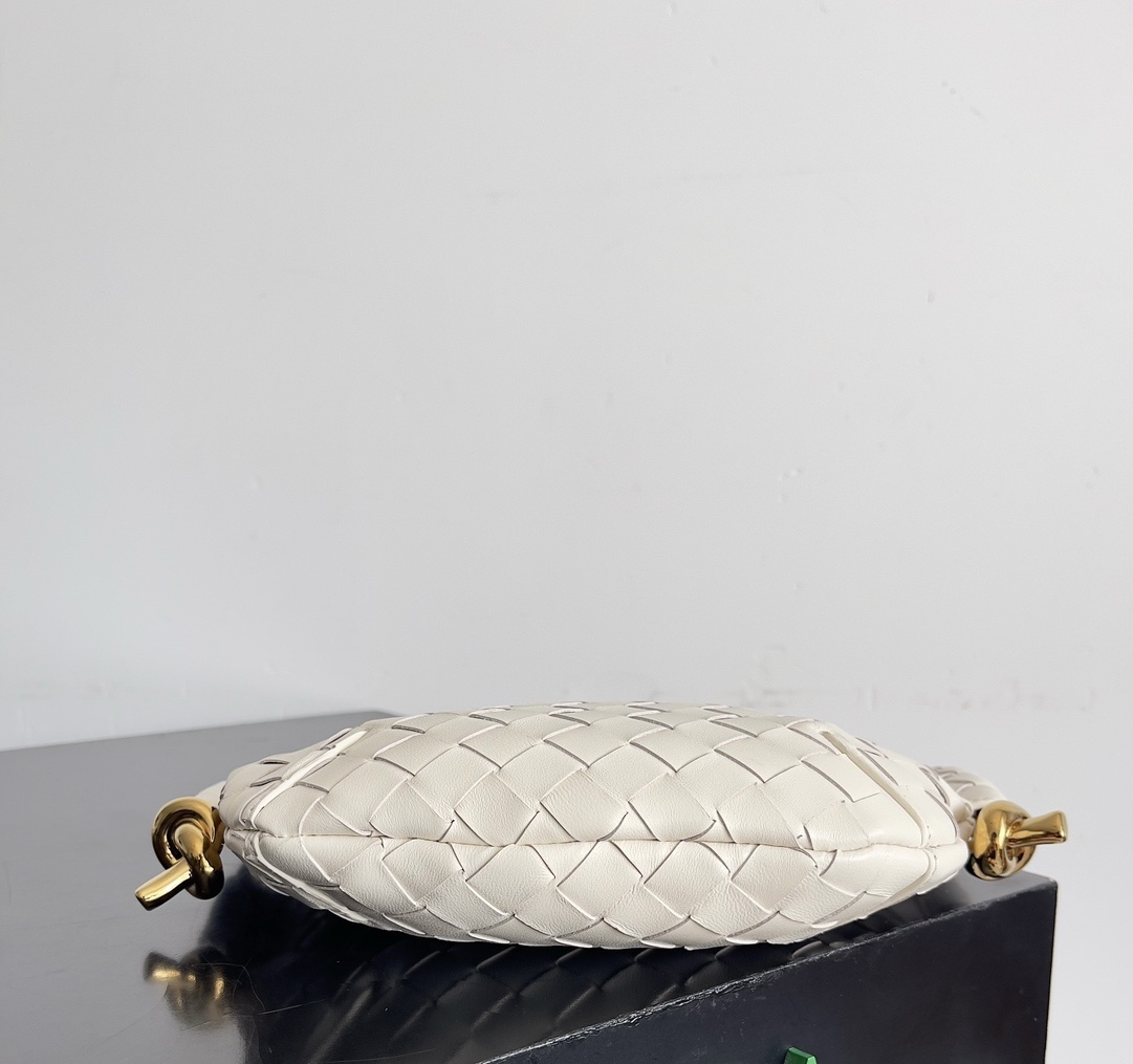 BOTTEGA VENETA Женская сумка Solstice Baby