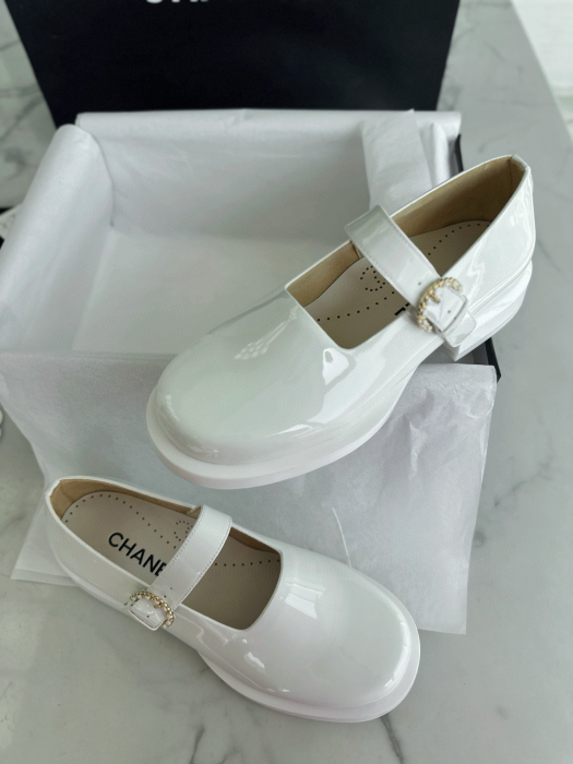 CHANEL Женские лакированные туфли