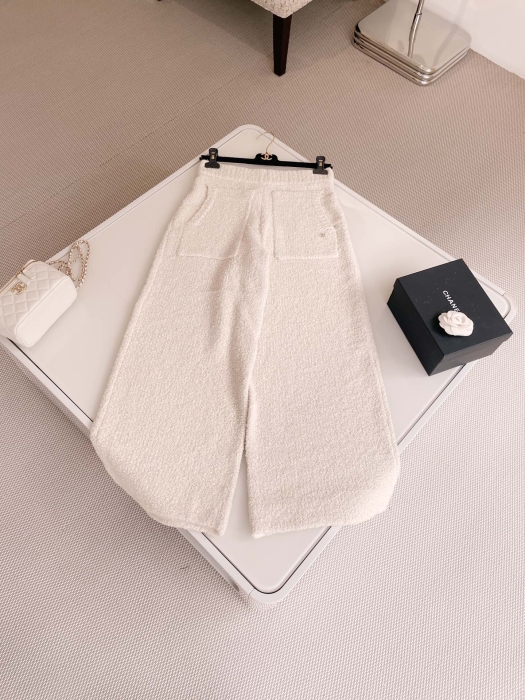 CHANEL Женские брюки