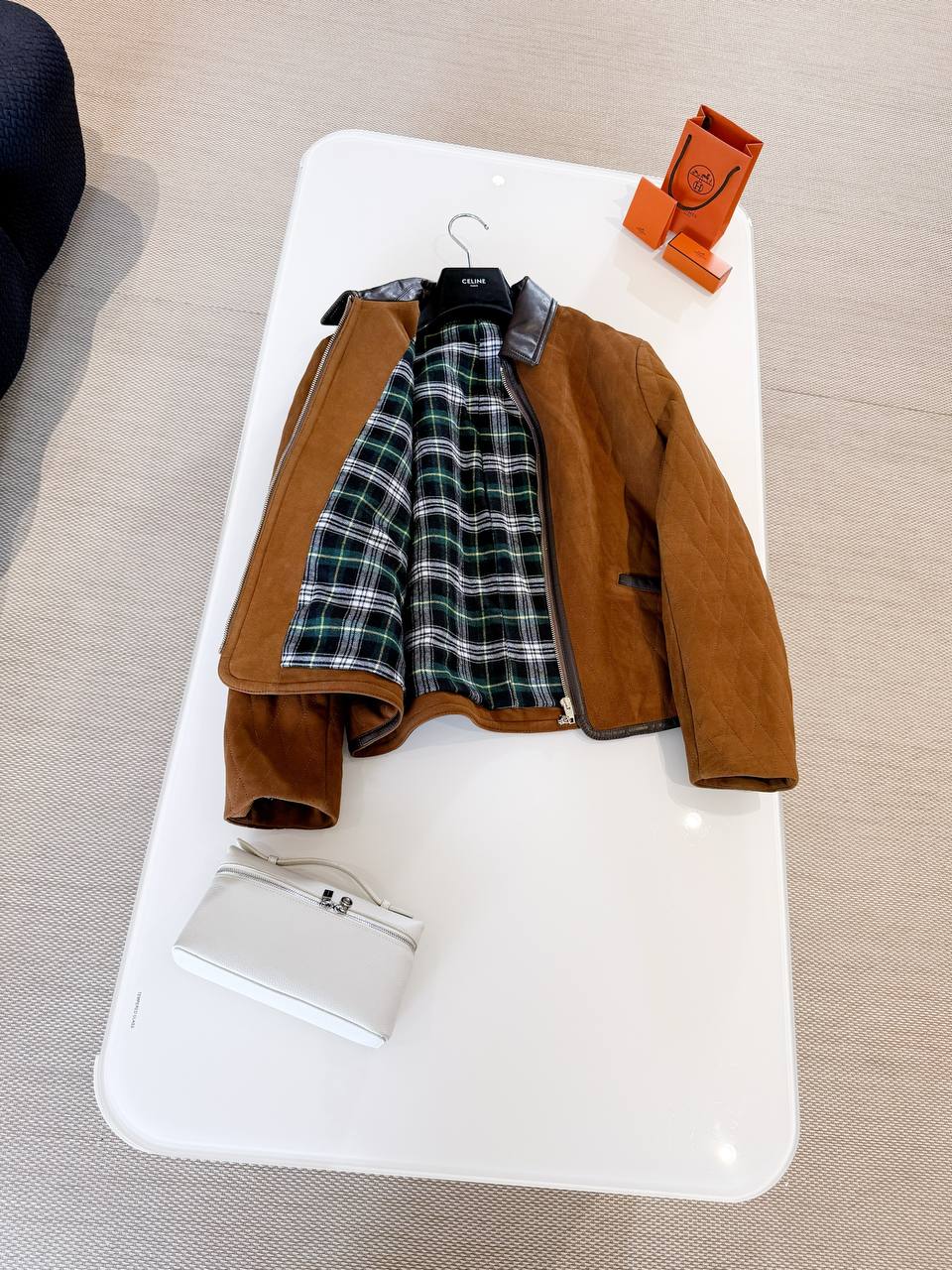 CELINE Женская кожаная куртка CELINE Женская кожаная куртка