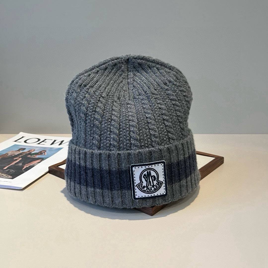 MONCLER Мужская шапка MONCLER Мужская шапка