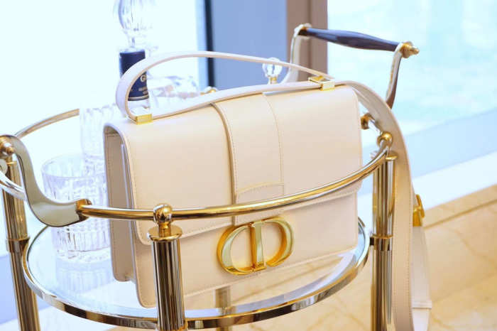 CHRISTIAN DIOR Женская Сумка 30 Montaigne телячья кожа