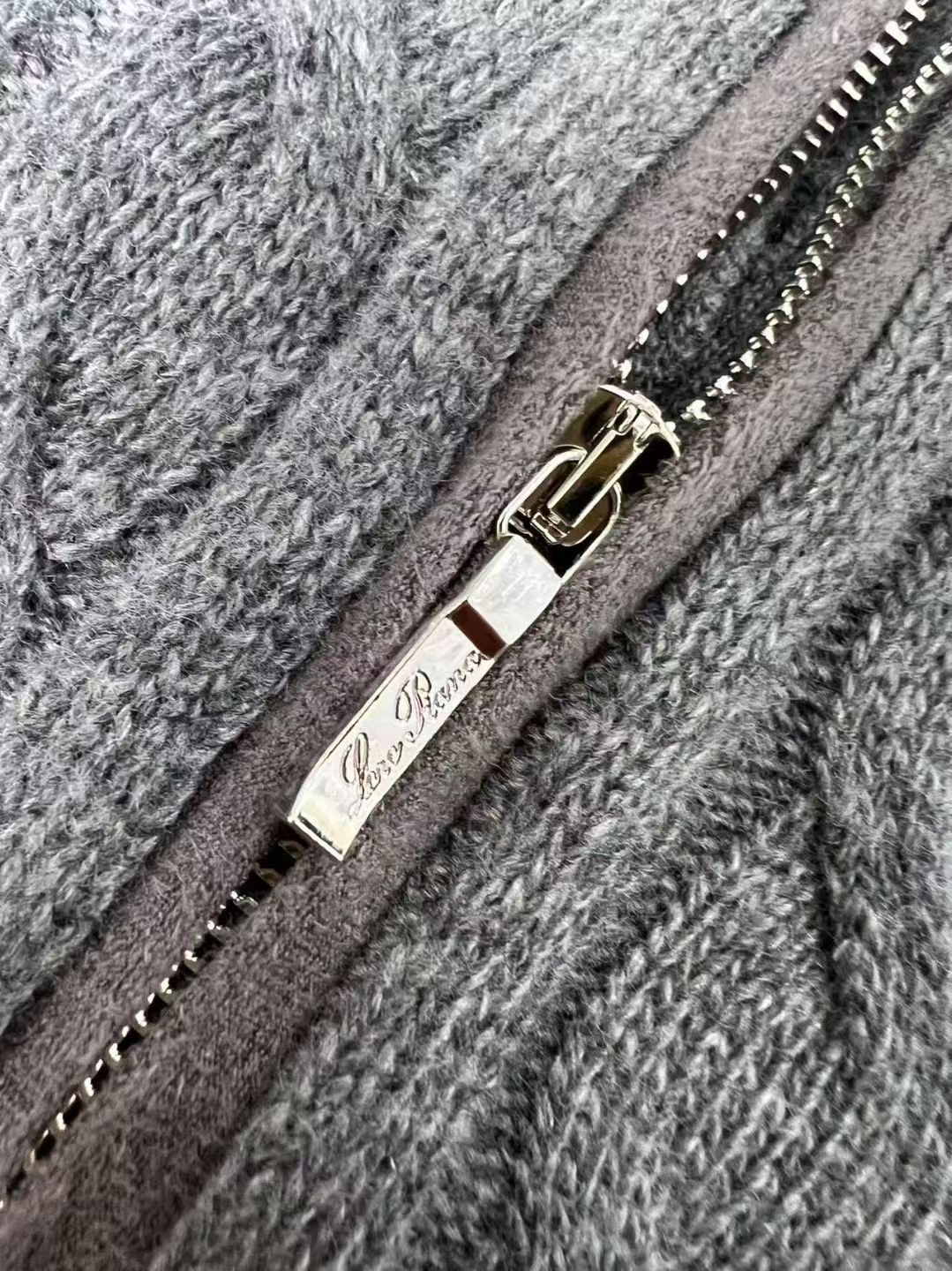 LORO PIANA Мужской джемпер из кашемира LORO PIANA Мужской джемпер из кашемира