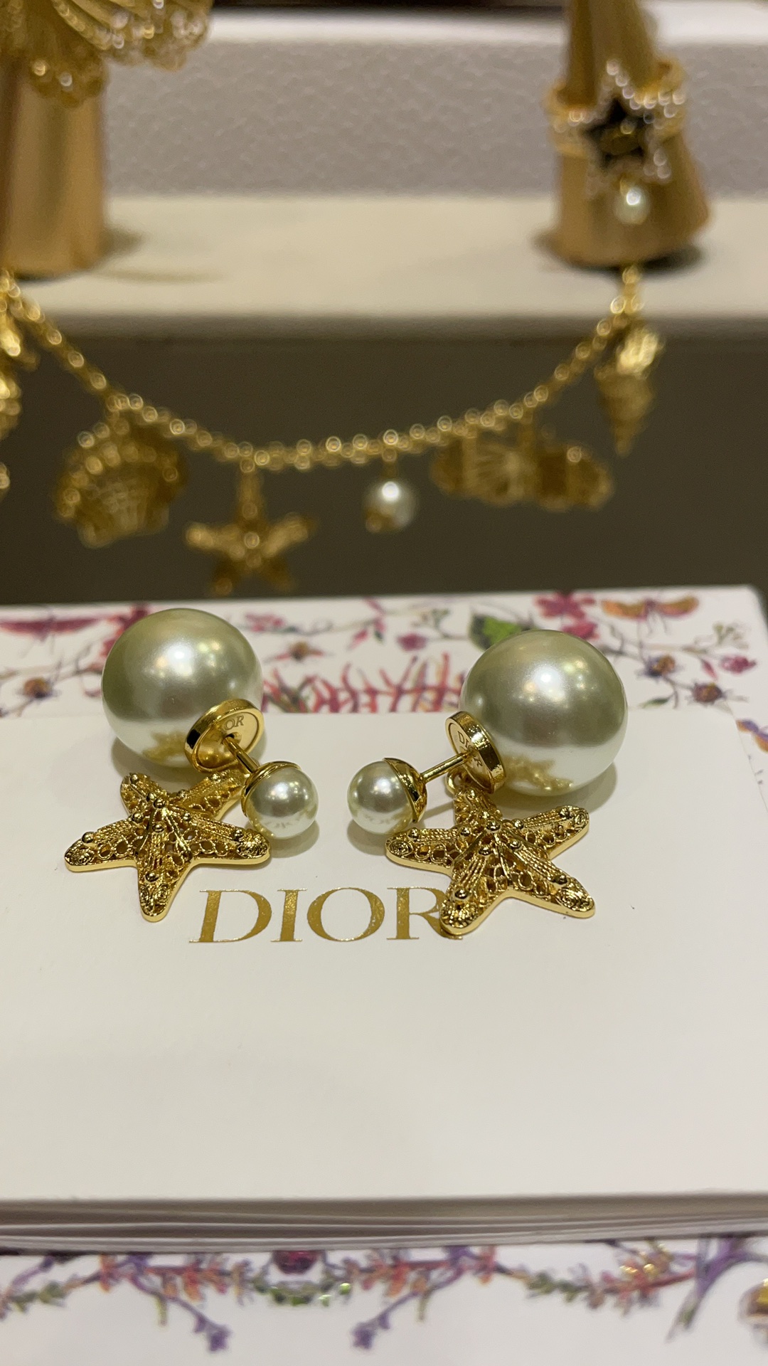 CHRISTIAN DIOR Женские серьги Tribales CHRISTIAN DIOR Женские серьги Tribales