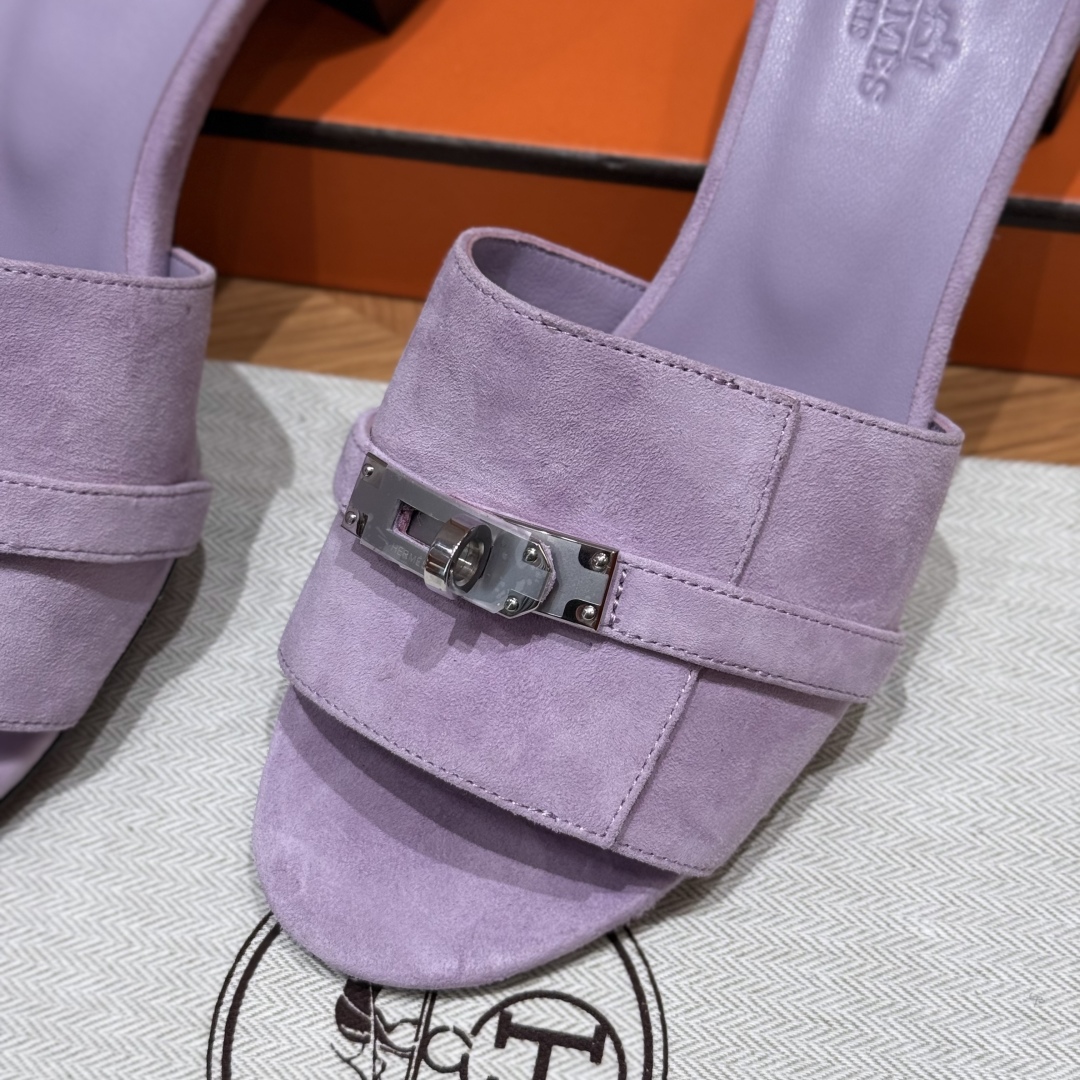 HERMES Женские сандалии Gigi Kelly из замши