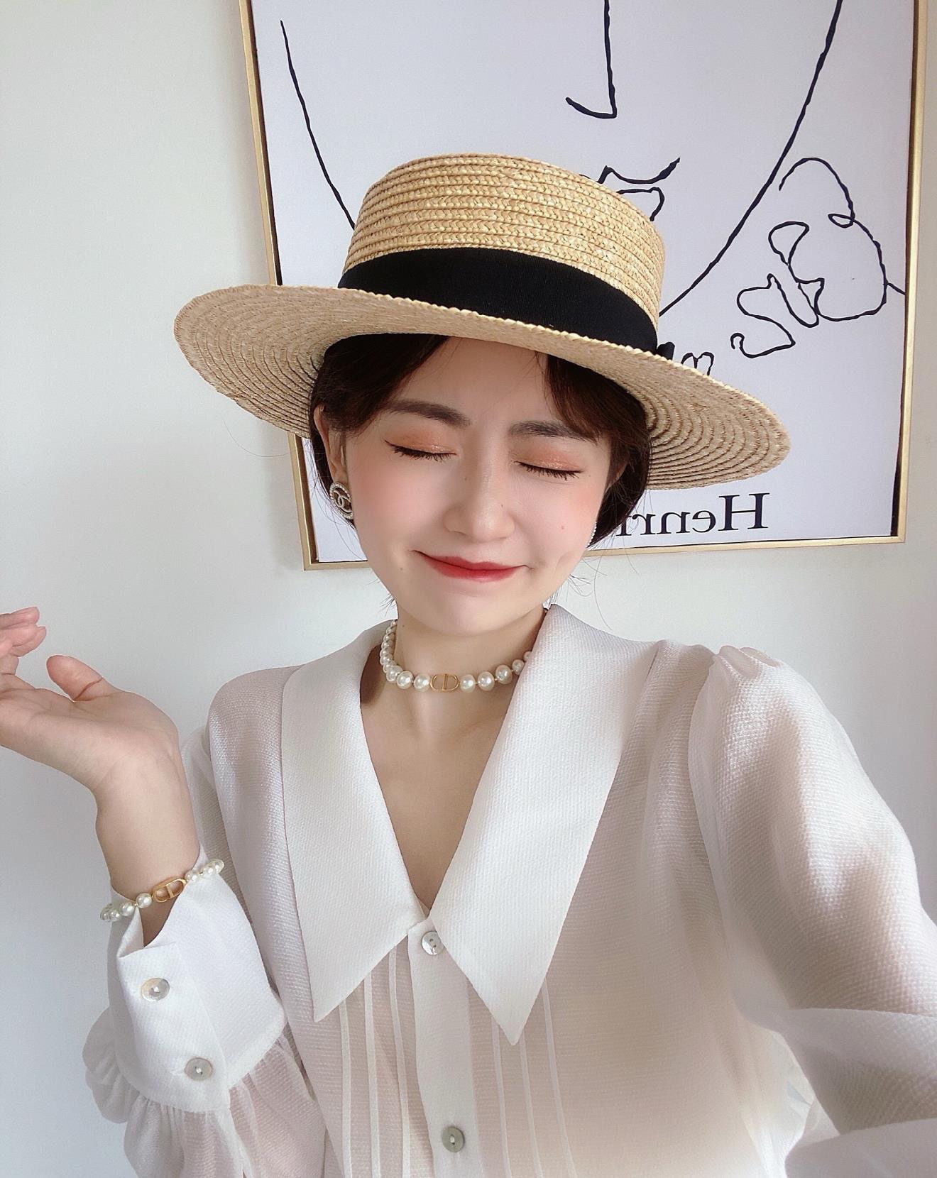 CHRISTIAN DIOR Женское жемчужное колье CHRISTIAN DIOR Женское жемчужное колье