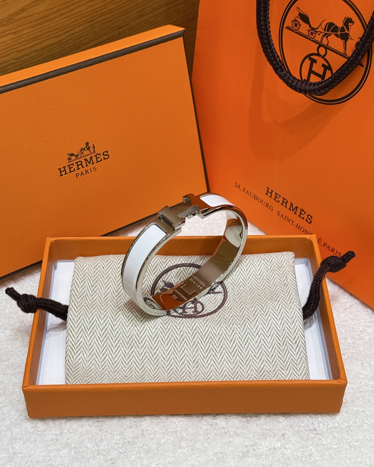 HERMES Браслет Clic H с застёжкой-тогл