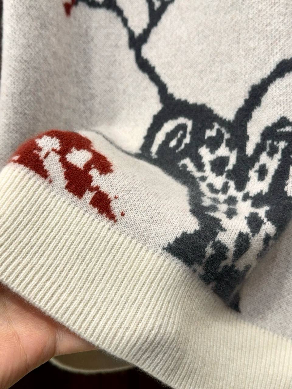 CHRISTIAN DIOR Женский свитер из кашемира CHRISTIAN DIOR Женский свитер из кашемира